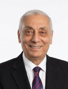 د/ منير عزمي